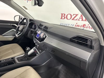 2022 Audi Q3 Premium quattro