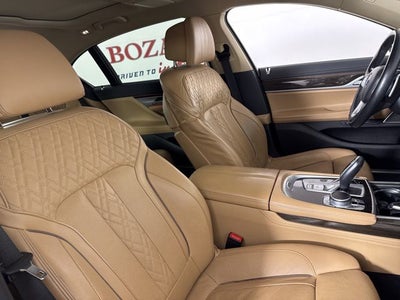 2022 BMW 7 Series 740i