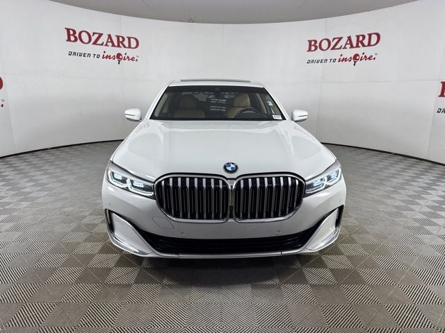 2022 BMW 7 Series 740i