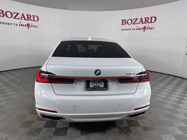 2022 BMW 7 Series 740i