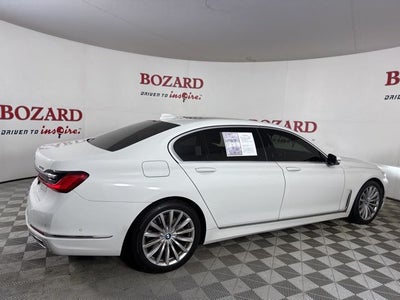 2022 BMW 7 Series 740i