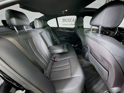 2017 BMW 5 Series 530i