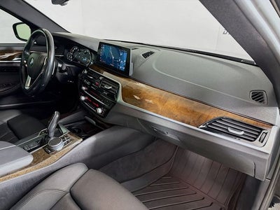 2017 BMW 5 Series 530i