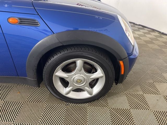 2006 MINI Cooper Base