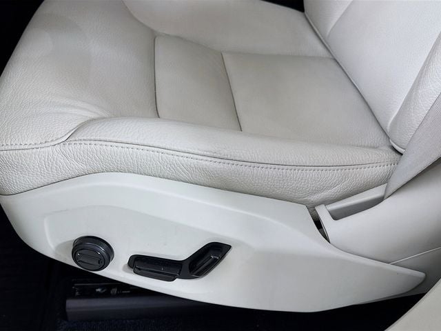 2023 Volvo XC90 B6 Plus 6-Seater