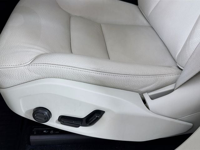 2023 Volvo XC90 B6 Plus 6-Seater