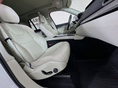 2023 Volvo XC90 B6 Plus 6-Seater