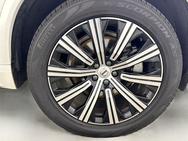 2023 Volvo XC90 B6 Plus 6-Seater