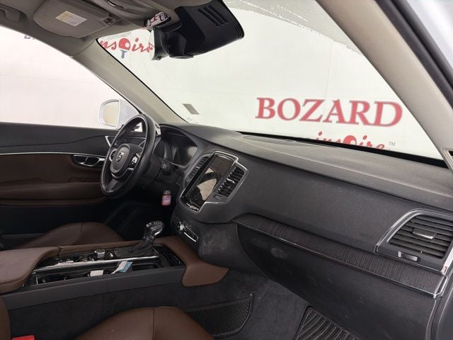 2020 Volvo XC90 T6 Momentum