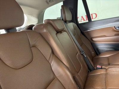 2020 Volvo XC90 T6 Momentum