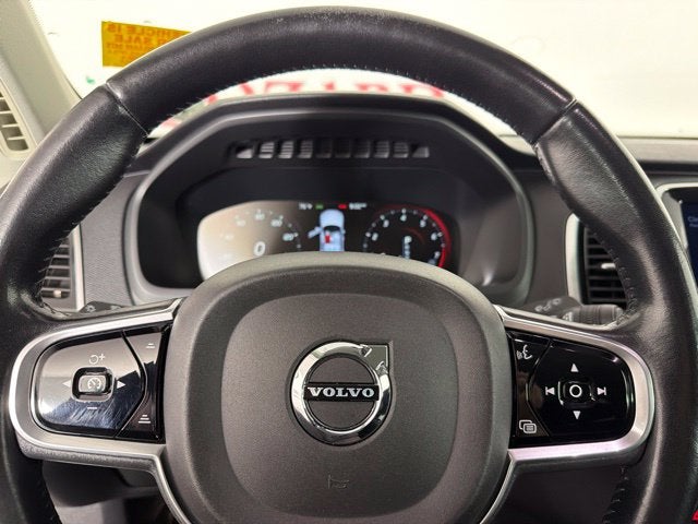 2018 Volvo XC90 T6 Momentum