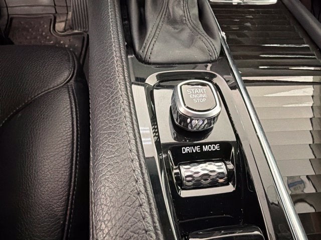 2018 Volvo XC90 T6 Momentum
