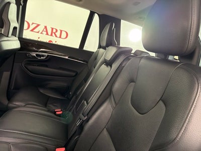 2018 Volvo XC90 T6 Momentum
