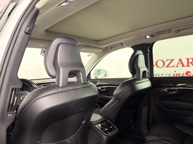 2018 Volvo XC90 T6 Momentum