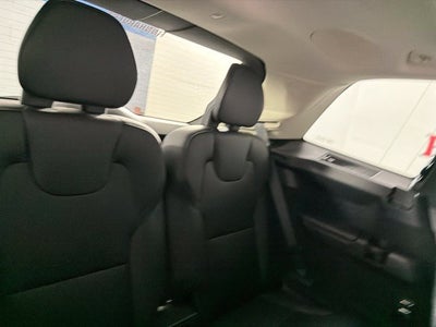 2018 Volvo XC90 T6 Momentum