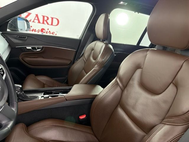 2022 Volvo XC90 T6 Inscription