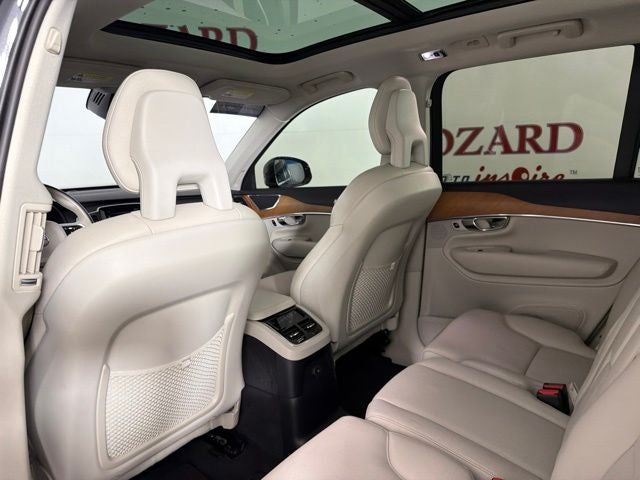 2021 Volvo XC90 Recharge Plug-In Hybrid T8 Inscription Expression 7 Passenger