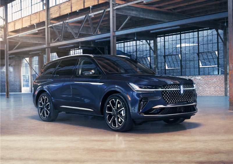 A 2024 Lincoln Nautilus® SUV is parked in an industrial space. | Bozard Lincoln in Saint Augustine FL