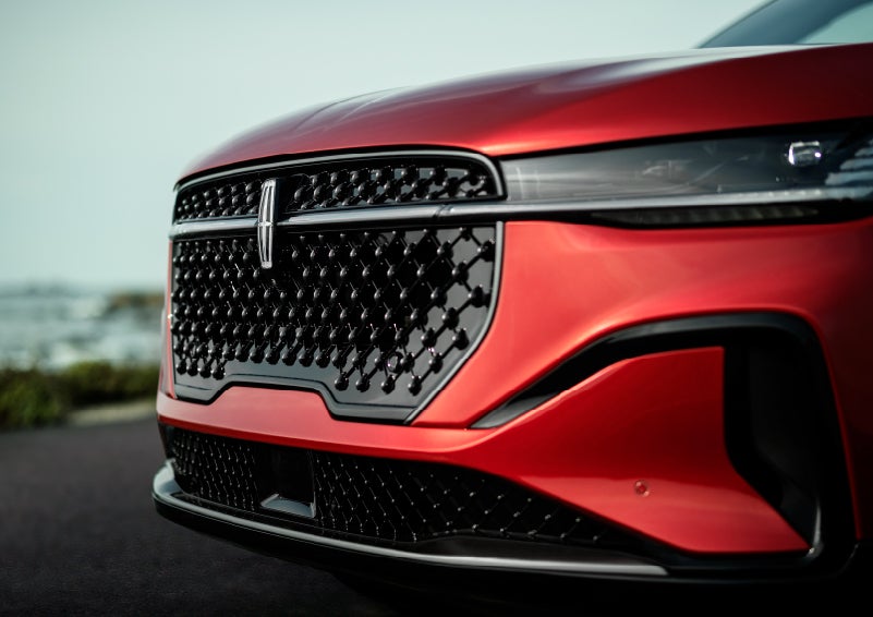 The sleek grille of a 2025 Lincoln Nautilus® SUV with the available Jet Appearance Package makes a bold statement. | Bozard Lincoln in Saint Augustine FL