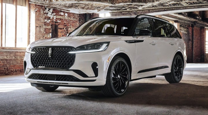 A 2026 Lincoln Aviator® SUV is shown with the available Jet Appearance Package. | Bozard Lincoln in Saint Augustine FL